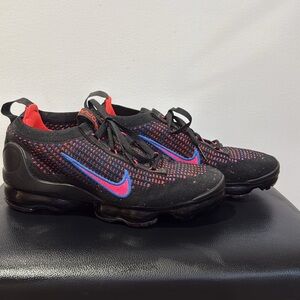 Nike Black and Red Athletic Shoes